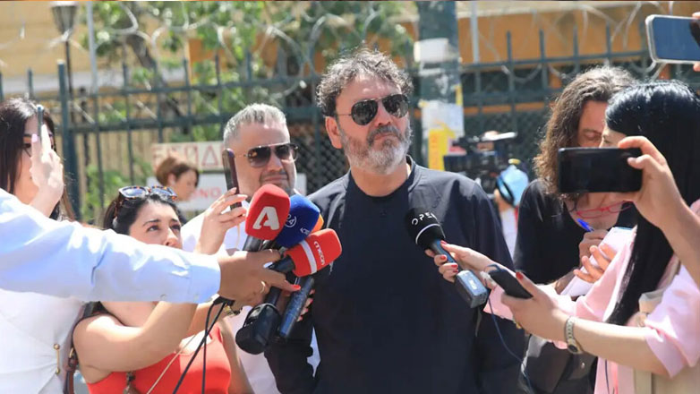 Στάθης Αγγελόπουλος: Αφέθηκε ελεύθερος με περιοριστικούς όρους – Οι πρώτες δηλώσεις