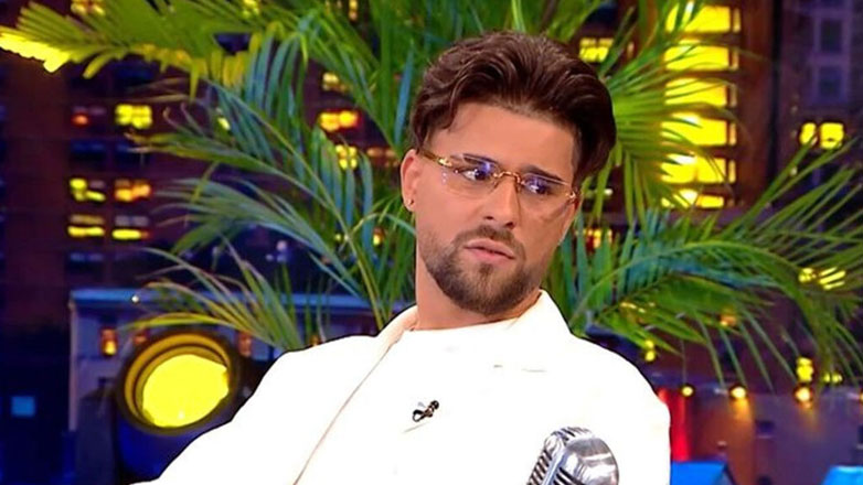 Ο FY στον Αρναούτογλου: «Στην αρχή της καριέρας μου δεν έβλεπα πόσα χρήματα έβγαζα»