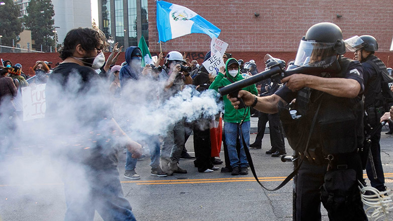 Κυβερνήτης Καλιφόρνια: « Ο Τραμπ είναι ένας αποτυχημένος δικτάτορας»