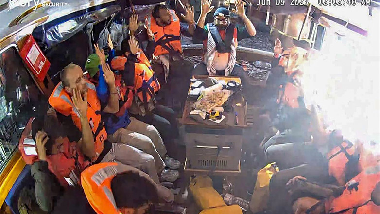 Οι Γάλλοι ακτιβιστές που κρατούνται στο Ισραήλ θα απελαθούν αύριο και την Παρασκευή