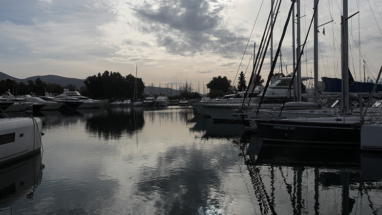 Αυτοκτόνησε ναυτικός στη Μαρίνα Αλίμου