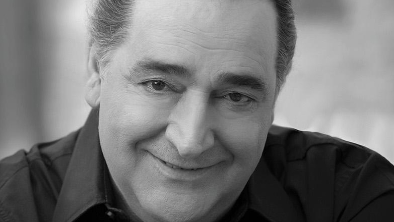 Βασίλης Καρράς: Αντίστροφη μέτρηση για τη μεγάλη συναυλία αφιέρωμα στον αξεπέραστο τραγουδιστή