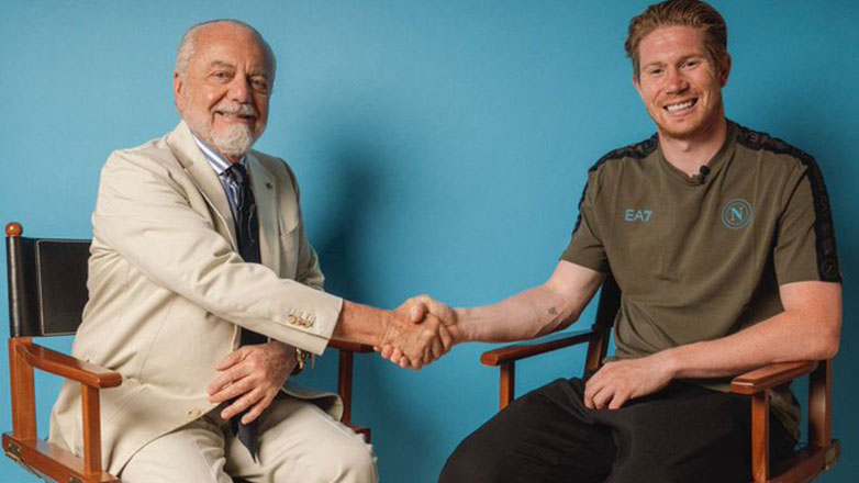 Υπέγραψε στη Νάπολι ο Κέβιν Ντε Μπρόινε