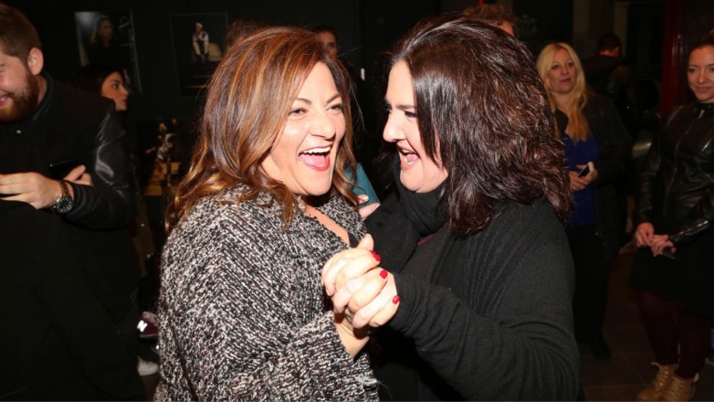 Η Σοφία Βογιατζάκη αποκαλύπτει: «Έπεσα θύμα λογιστικής απάτης και η Βίκυ Σταυροπούλου μου έδωσε 4.000 ευρώ»