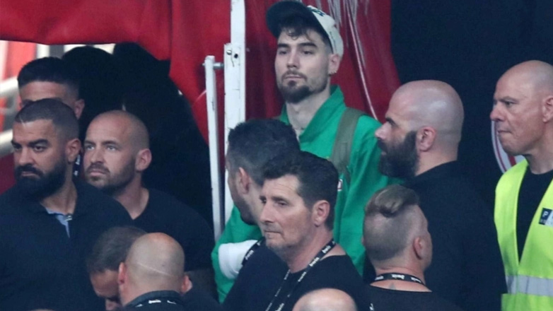 Ο Χουάντσο Ερνανγκόμεθ για το ότι παρακολούθησε την απονομή του Ολυμπιακού: «Έτσι έχω μεγαλώσει… δείχνεις σεβασμό»