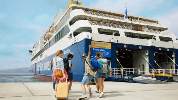 Με τη Blue Star Ferries και τη Hellenic Seaways στις  Κυκλάδες