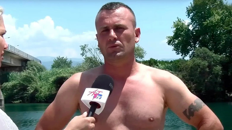 Τιμητικά η ελληνική υπηκοότητα στον Γκόγκα Λεβιάν που βούτηξε να σώσει τα παιδιά