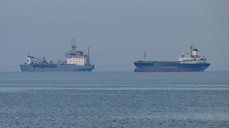 Το Ιράν απειλεί να κλείσει τα Στενά του Ορμούζ – Κρίσιμες επιπτώσεις στην ναυτιλία