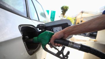 Βενζινάδικα αυξάνουν τις τιμές με πρόσχημα το Ιράν