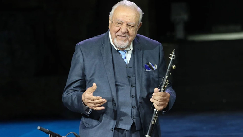 ΚΚΕ: Αποχαιρετούμε με μεγάλη θλίψη και μια βαθιά υπόκλιση τον μεγάλο βιρτουόζο του κλαρίνου Πέτρο-Λούκα