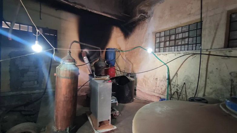 Κρήτη: Έστησαν παράνομο αποστακτήριο