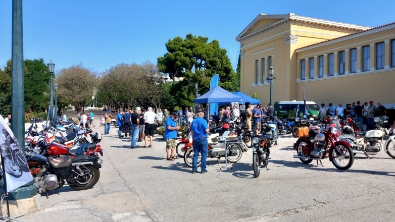 Κλασικές μοτοσυκλέτες στο Ζάππειο