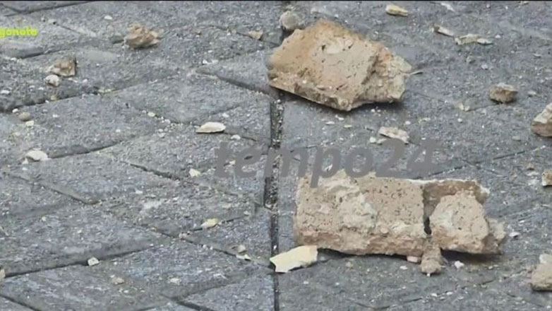 Πάτρα: Κομμάτια τσιμέντων έπεσαν από 3ο όροφο κτιρίου