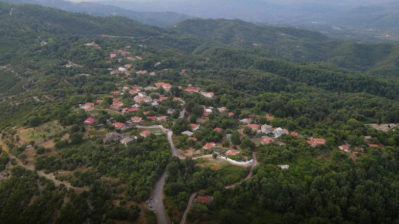 Καστάνιανη Πωγωνίου: Η ιδιαίτερη πατρίδα του μεγάλου δεξιοτέχνη του κλαρίνου, Πετρολούκα Χαλκιά
