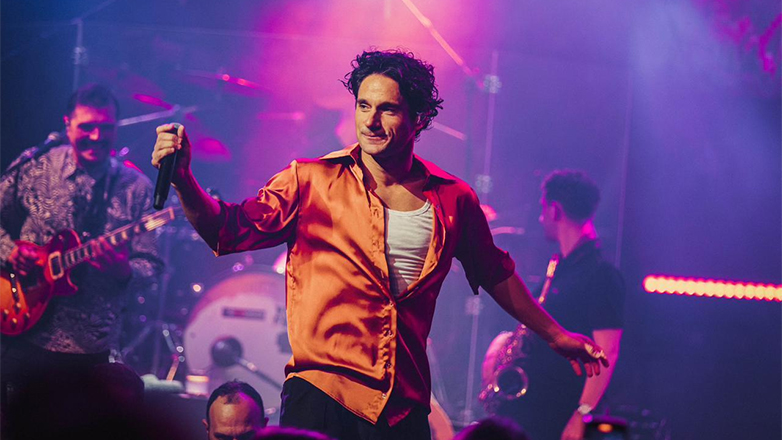 Ο Πάνος Βλάχος live στο Βεάκειο Θέατρο Πειραιά