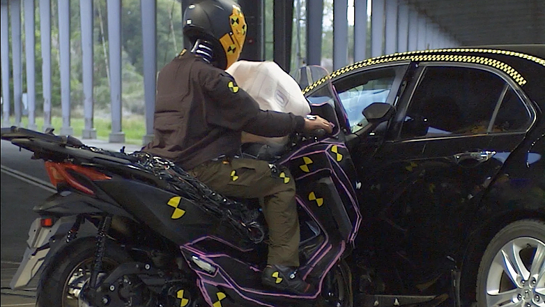 Η Toyoda Gosei αναπτύσσει αερόσακους με στόχο την ασφάλεια σε 2 τροχούς