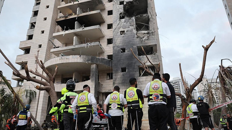 Οι πυραυλικές επιθέσεις του Ιράν κλονίζουν την εμπιστοσύνη των Ισραηλινών στα «ασφαλή δωμάτια» τους