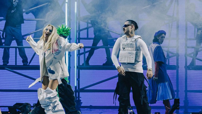 Η Τάμτα και ο Saske ένωσαν τα σκοτεινά τους vibes στα Mad Vma 2025 σε ένα act που δε θα ξεχαστεί