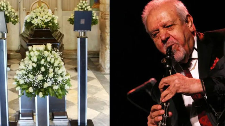 Πετρολούκας Χαλκιάς: Βαρύ το κλίμα στο λαϊκό προσκύνημα της σορού του – Το μήνυμα των παιδιών του στο στεφάνι