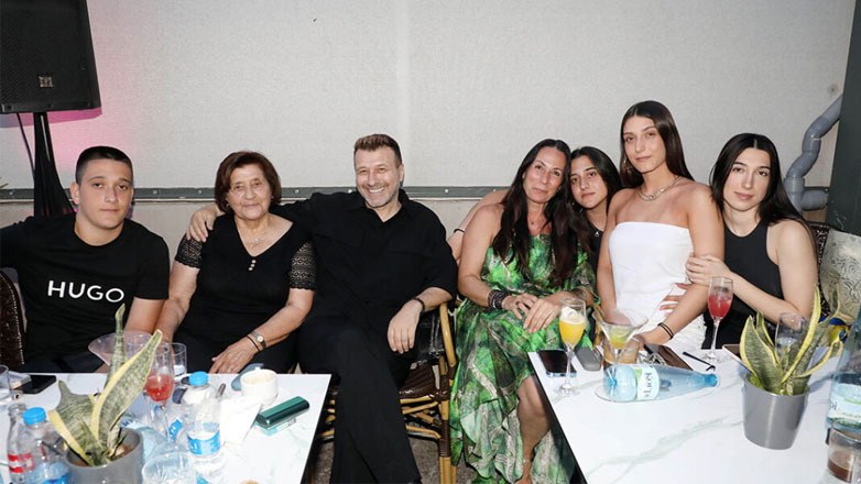 Γιάννης Πλούταρχος: Με όλη την οικογένεια στην ακρόαση του νέου δίσκου του Γιώργου Κακοσαίου