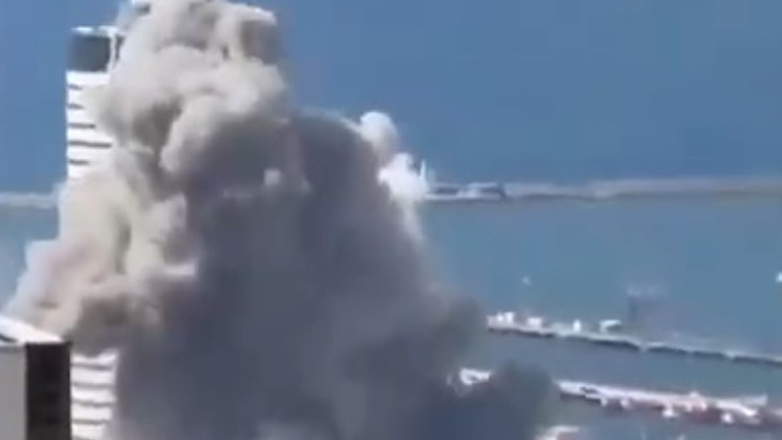 Δείτε βίντεο από τη στιγμή που ιρανικός πύραυλος χτυπά τη Χάιφα