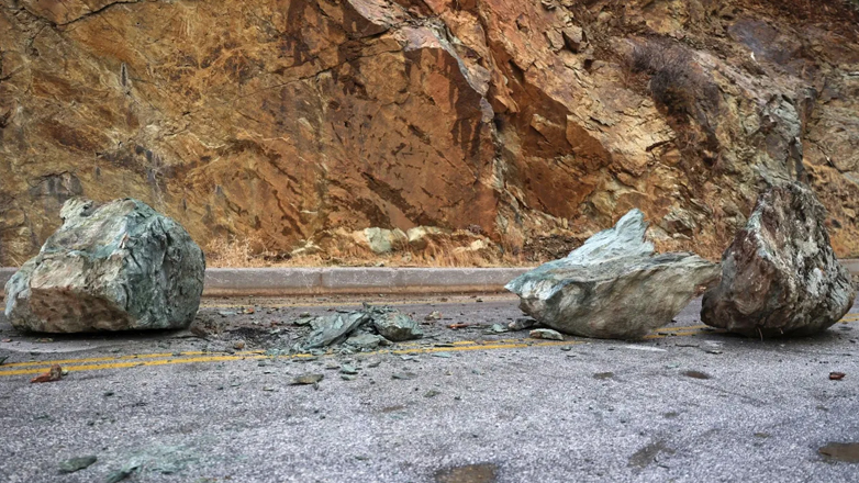 Κατολίσθηση στον επαρχιακό δρόμο Κοζάνης – Γρεβενών