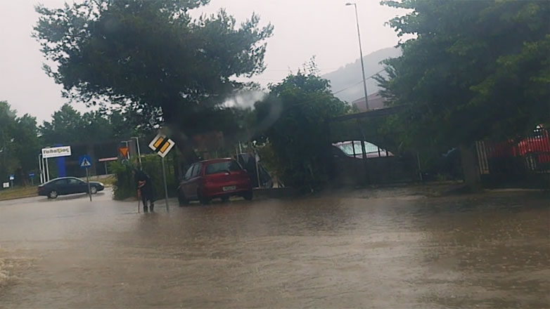 Ισχυρό μπουρίνι έπληξε τα Ιωάννινα