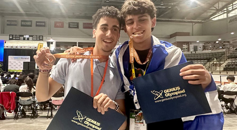 Χάλκινο μετάλλιο στη Genius Olympiad για δυο Θεσσαλονικείς μαθητές