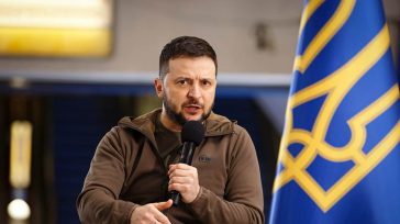 Ο Ζελένσκι αποκάλεσε τον Πούτιν «αγιατολάχ» που δεν ενδιαφέρεται για την ειρήνη