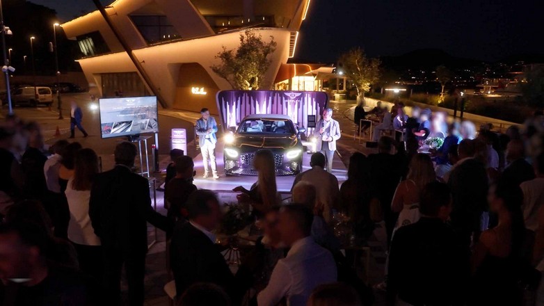 Η Bentley στην Αθηναϊκή Ριβιέρα- Το «ταξίδι» ξεκίνησε στις 18 Ιουνίου και τελειώνει σήμερα 22 Ιουνίου 2025