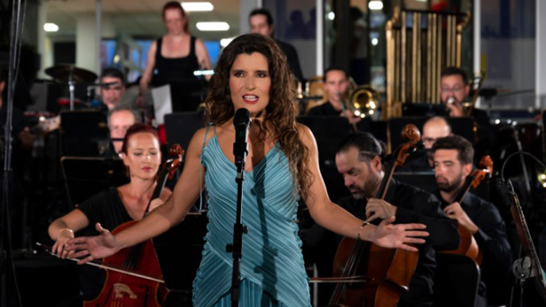 «Ένας αιώνας Μίκης Θεοδωράκης»: Μπέττυ Χαρλαύτη & Ορχήστρα Σύγχρονης Μουσικής της ΕΡΤ στην Αρχαία Κόρινθο «Ένας αιώνας Μίκης Θεοδωράκης»: Μπέττυ Χαρλαύτη & Ορχήστρα Σύγχρονης Μουσικής της ΕΡΤ στην Αρχαία Κόρινθο