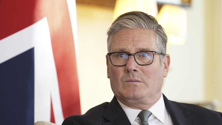 NATO: Η Βρετανία δεσμεύεται να επιτύχει τον στόχο για στρατιωτικές δαπάνες που θα ανέρχονται στο 5% του ΑΕΠ