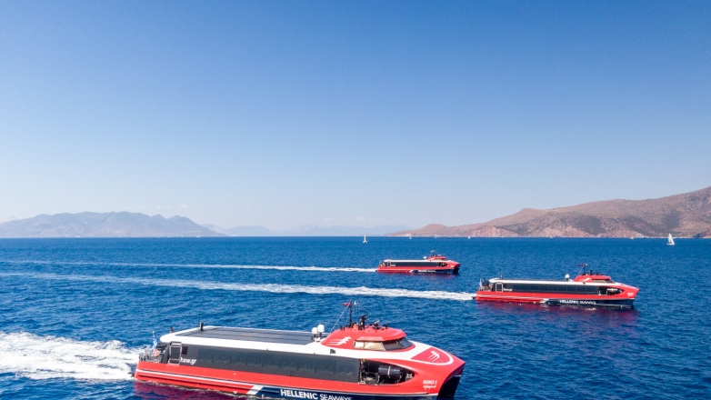 Με τη Hellenic Seaways ξεκίνα το ταξίδι στο Σαρωνικό πριν ακόμη φτάσεις στην Αίγινα