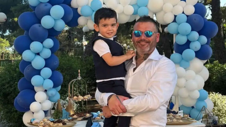 Διονύσης Αλέρτας: Βάπτισε τον 3,5 ετών γιο του, Μάξιμο στην Κηφισιά