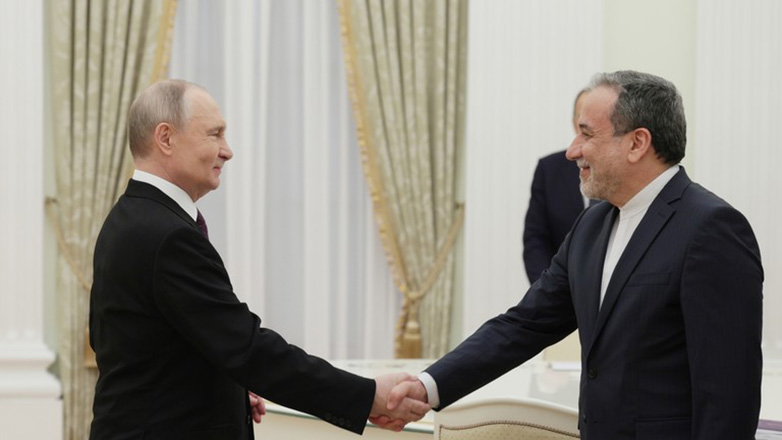 Στη Μόσχα ο Ιρανός ΥΠΕΞ για «κρίσιμες» συνομιλίες με τον Πούτιν