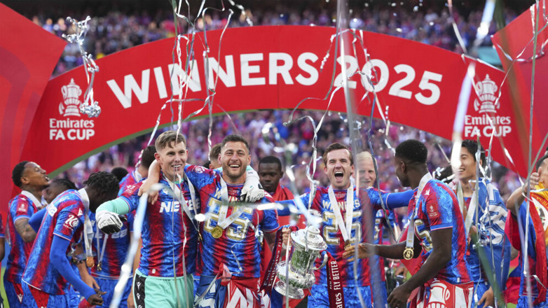 Κρίσταλ Πάλας: Ο Τζον Τέξτορ πούλησε τις μετοχές του!