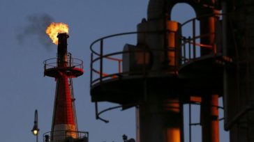 Οι πετρελαϊκοί κολοσσοί Eni, BP και Total Energies απομακρύνουν προσωπικό από το Ιράκ