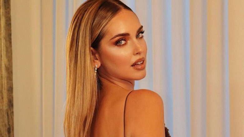 Chiara Ferragni: Φωτογραφίες με το μαγιό της στη πισίνα από τη Λίμνη Κόμο