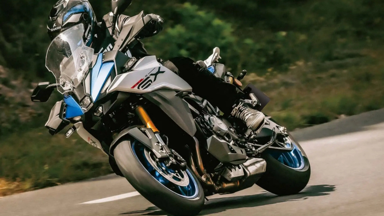 Η Suzuki χρησιμοποιεί το πλαίσιο της GSX-8 στην κατηγορία sport-touring