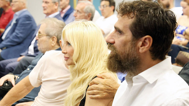 Πάολα: Η σπάνια δημόσια εμφάνιση με τον σύντροφό της, Λάζαρο Βαφειάδη