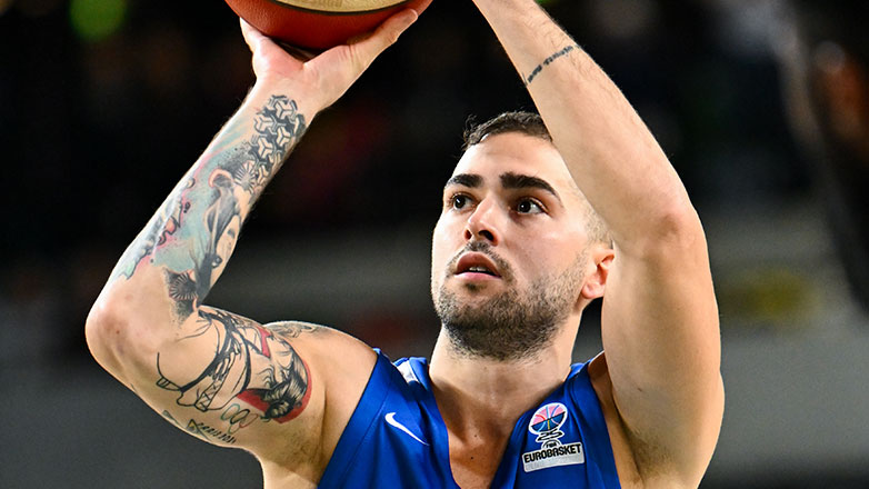 Οι 33 παίκτες με θητεία στους «αιώνιους» αντιπάλους: Από τον Χρήστο Ιορδανίδη στον Βασίλη Τολιόπουλο