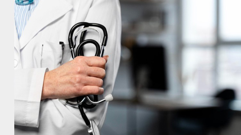 Παράταση συμβάσεων των προσωπικών γιατρών έως το τέλος του έτους