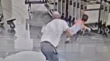 Βίντεο-Σοκ: Άνδρας άρπαξε παιδί και το χτύπησε με βία στο πάτωμα αεροδρομίου