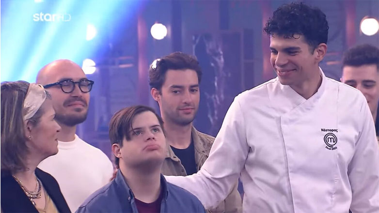 Τελικός MasterChef: Η συγκινητική αγκαλιά του Νέστορα στον αδελφό του – «Είναι η μεγαλύτερη πηγή δύναμης που έχω»