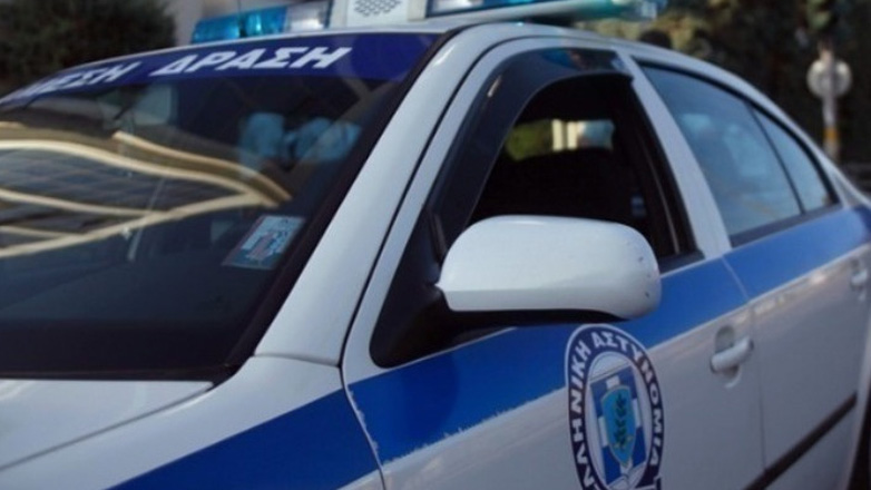 Έφοδος της ΕΛ.ΑΣ. στο Γ’ Τελωνείο Πειραιά με παραγγελία της Ευρωπαϊκής εισαγγελίας για απάτες από εκτελωνιστές – Οκτώ συλλήψεις