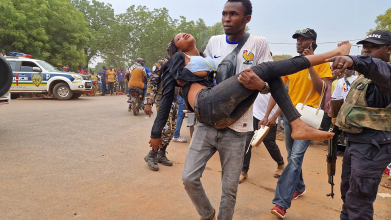 Μπανγκί: Τουλάχιστον 29 μαθητές νεκροί – Ποδοπατήθηκαν σε εξετάσεις του μπακαλορεά