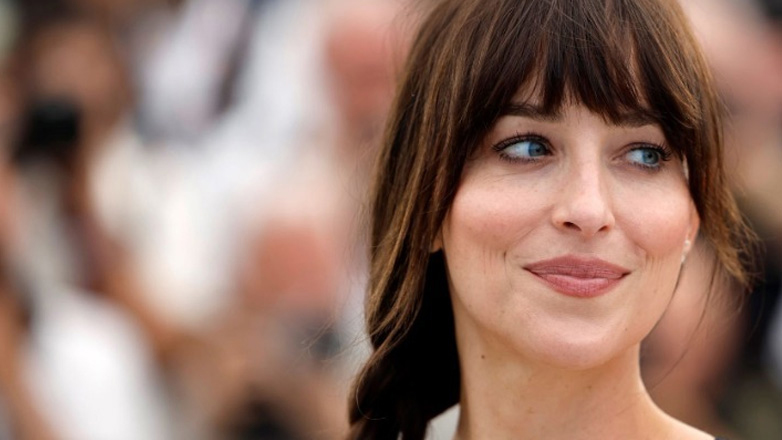 Οι Ντακότα Τζόνσον, Βίκι Κριπς και Πίτερ Σάρσγκαρντ θα τιμηθούν στο Φεστιβάλ του Κάρλοβι Βάρι