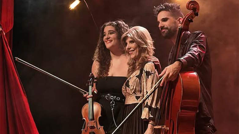 Η Κατερίνα Στανίση συναντά τους String Demons: «Σ’ έχω κάνει Θεό»