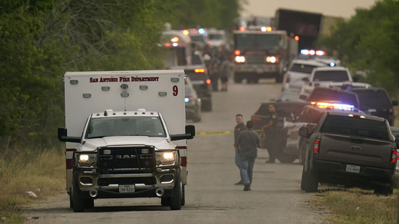 ΗΠΑ: Δύο άνδρες καταδικάστηκαν σε πολυετείς ποινές κάθειρξης επειδή άφησαν 53 μετανάστες να πεθάνουν μέσα σε νταλίκα χωρίς κλιματισμό