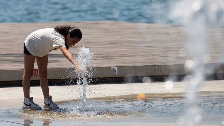 Καύσωνας: Ακραία η θερμική επιβάρυνση και τροπικές νύχτες